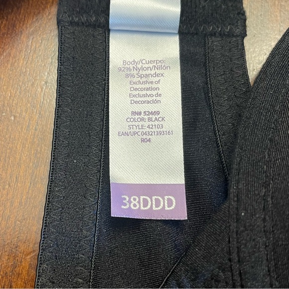 NWT SECRET TREASURES Tailored Black T-Shirt Bra - Picture 6 of 7